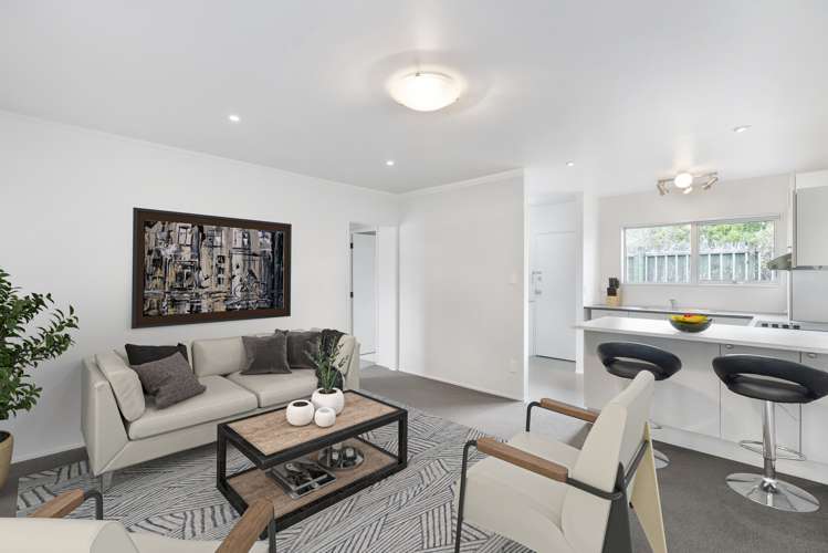 1/28 Verbena Road Birkdale_2