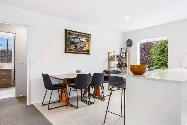 2/100 Rossall Street Merivale_4