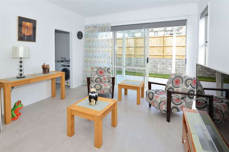 3 Couldrey Crescent Red Beach_10