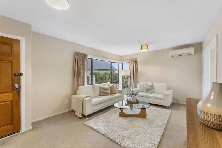 44 Stanton Crescent_2