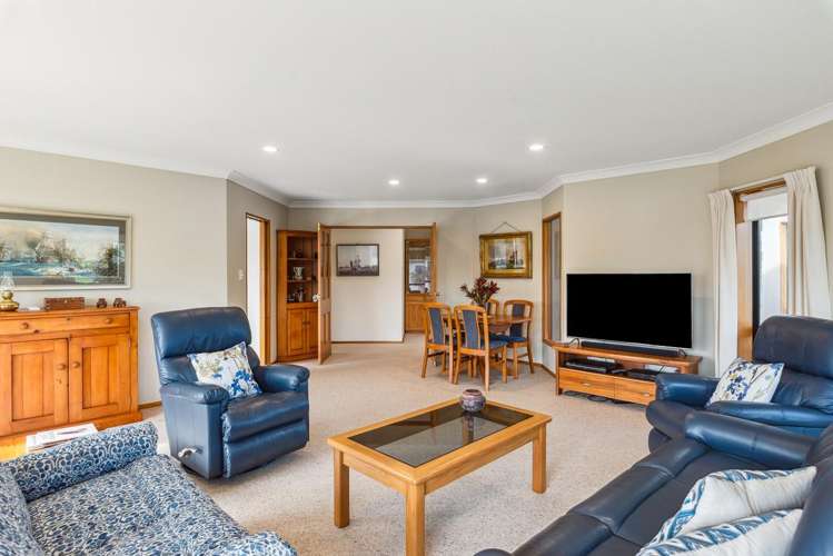 11 Barrett Drive Waikanae Beach_13