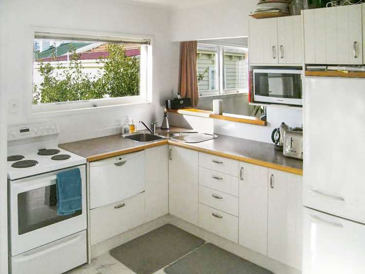 3/134 Calliope Road Stanley Point_3