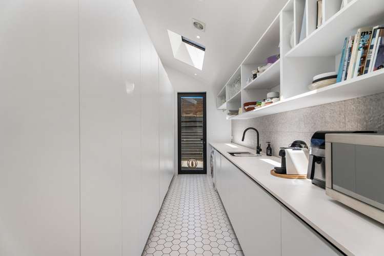 5 Winsomere Crescent Westmere_14