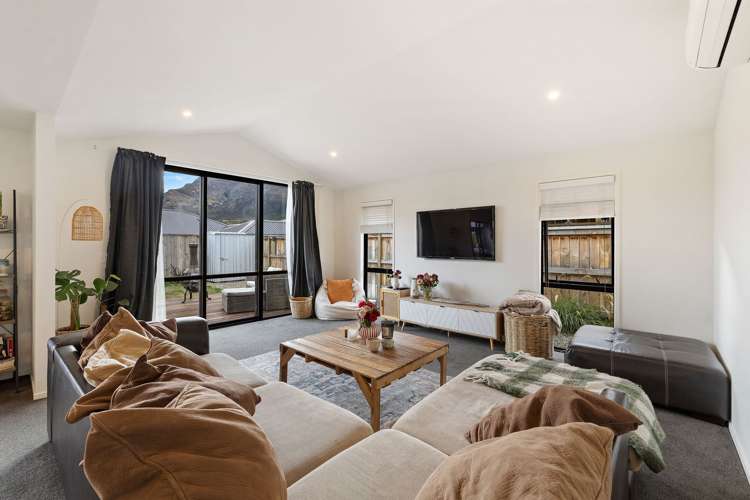 17 Cheviot Street, Hanley's Farm Jacks Point_6