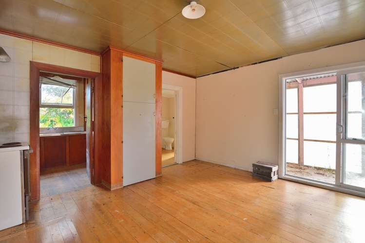 1080 Tauwhareparae Road Tolaga Bay_12