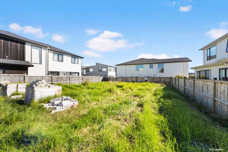15 Treloar Crescent Hobsonville_5