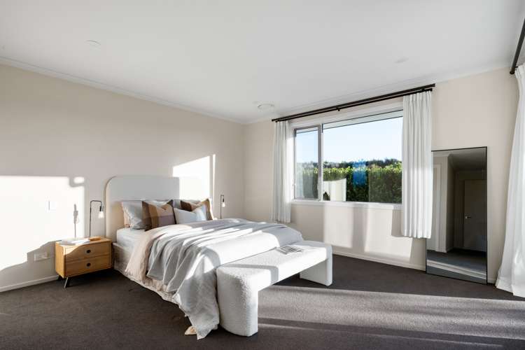 41 Alan Livingston Drive Cambridge_16