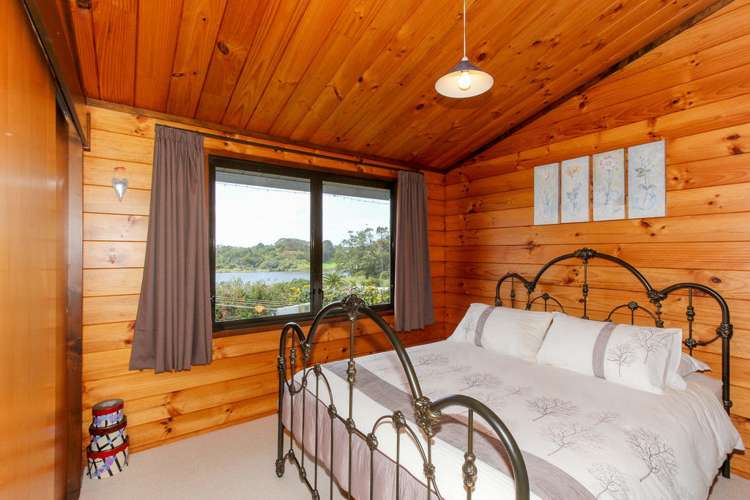 9 Ash Place Whalers Gate_17