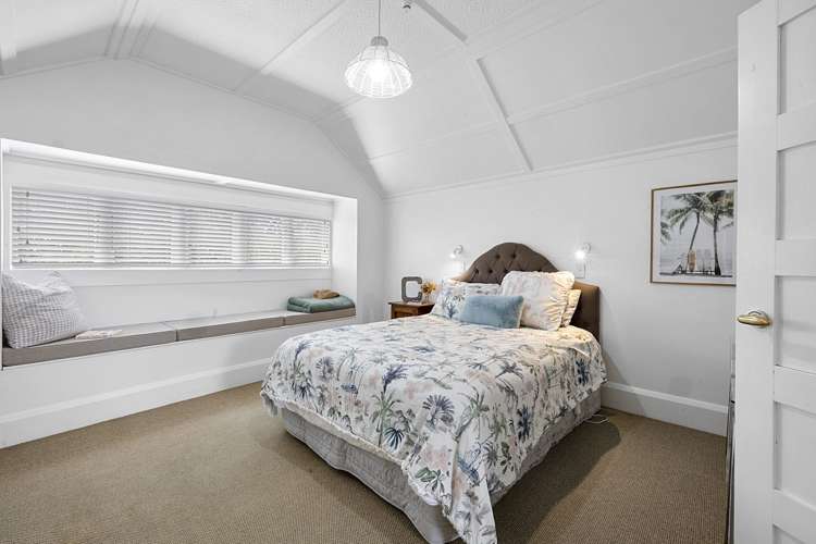 8 Dorset Avenue Westown_21