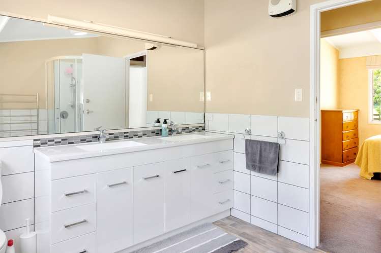 3 Awhitu Road Waiuku_15