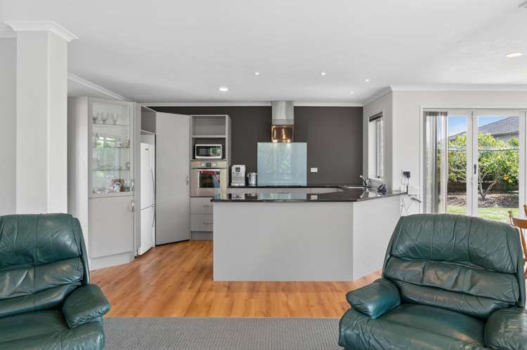 1 Monticello Key Papamoa_7