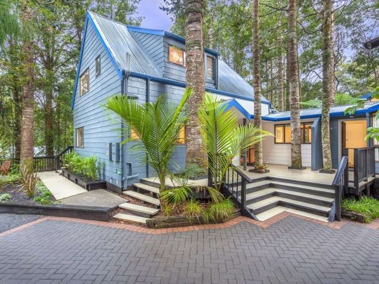 16 Kaurimu Rise Titirangi_19