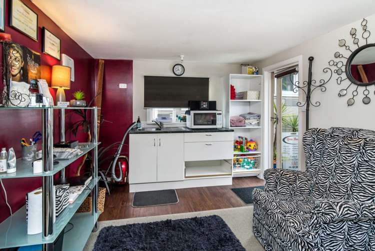 12 Meade Street Whakarewarewa_13