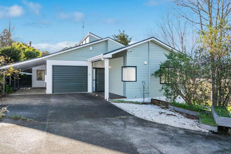 26c Saint Peters Street Northcote_0