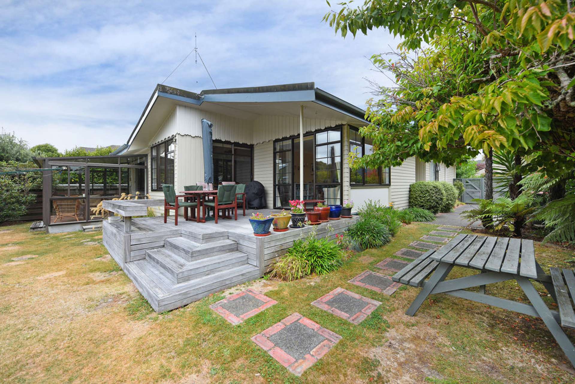 40 Whirinaki Crescent Heretaunga_0