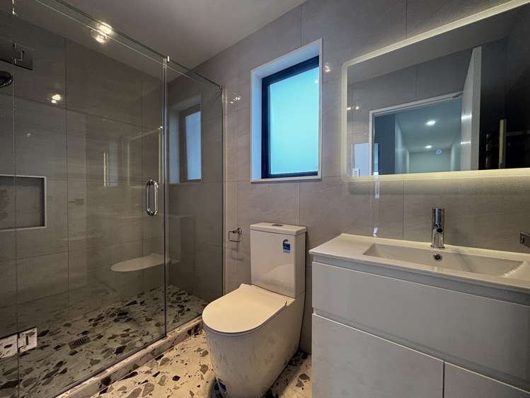 2/1 O'Connell Street Manurewa_10