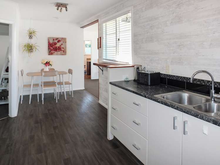 15 Andrews Street Foxton Beach_6