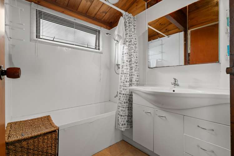 33-35 Callis Avenue Opaheke_35