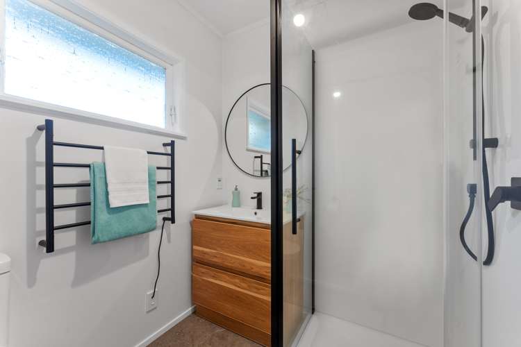 2/13 Jonathan Place Sunnynook_12