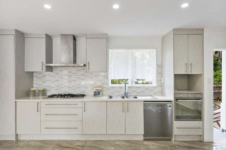 78 Helena Street Massey_8