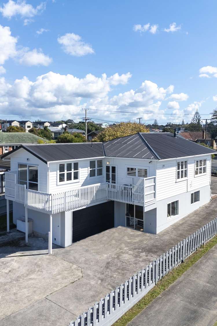60 Titirangi Road New Lynn_35