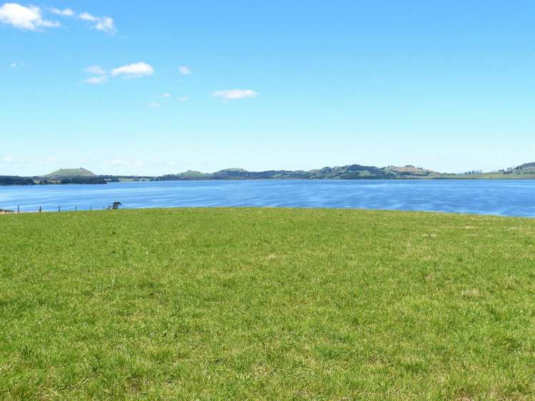 00 Lake Road Okaihau_13
