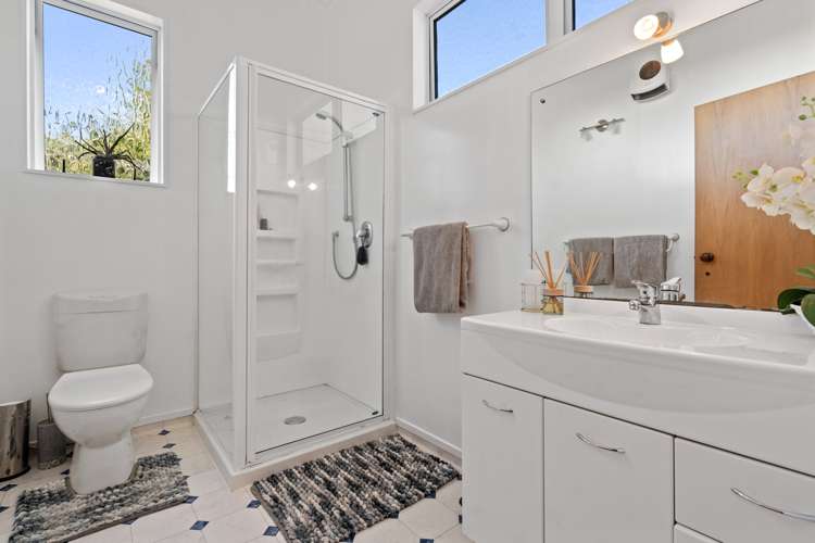 7 Manuka Street Otaki Beach_12