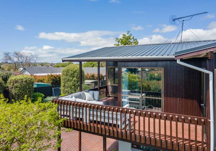 8 Estelle Place Farm Cove_12