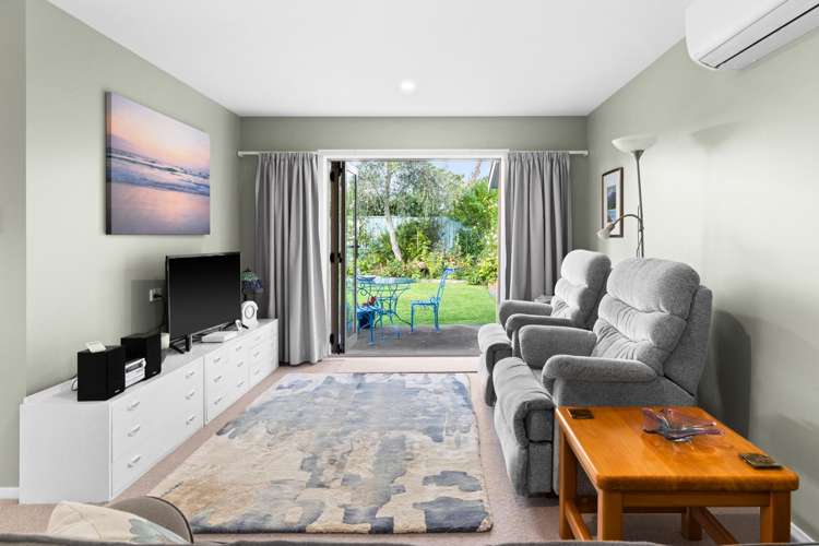 329 Westminster Avenue Tamatea_10