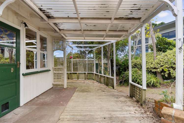 1/41 Deep Creek Road Waiake_21