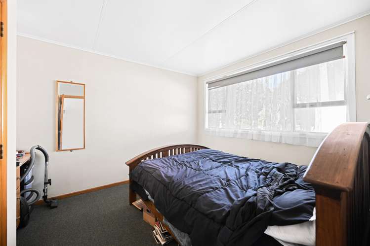 2 West Crescent Te Puru_10