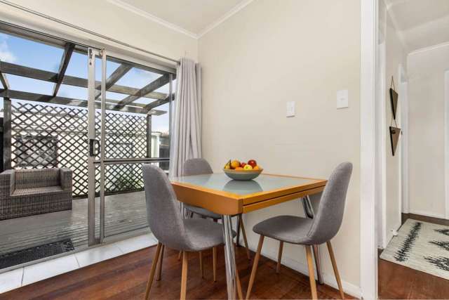 1/21 Rollerson Street Papakura_2