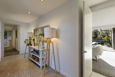 2 Aberdare Court_4