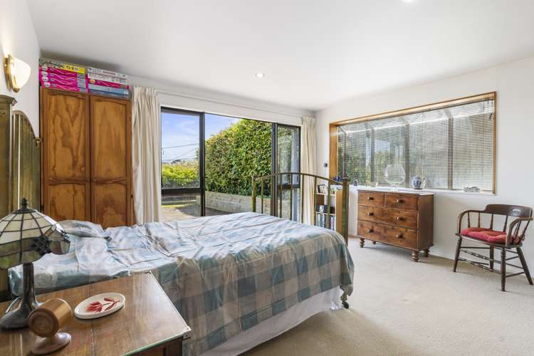 8 Webb Place Forrest Hill_17