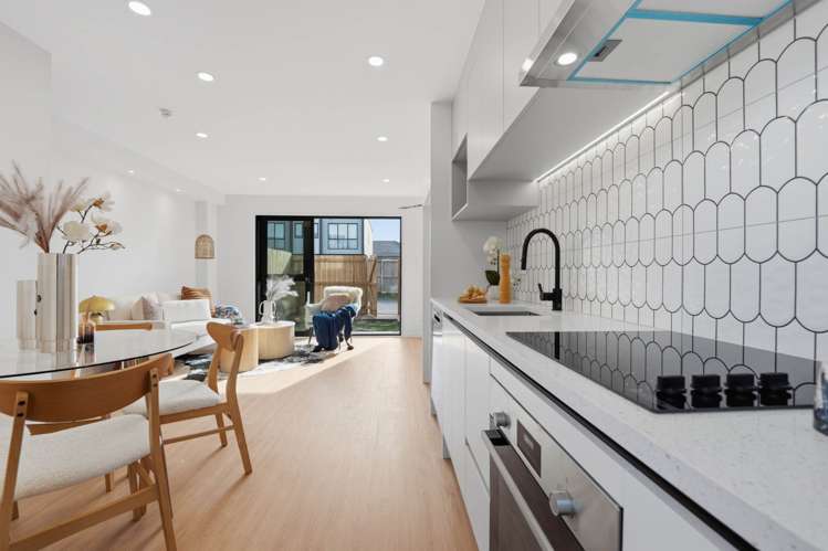 12 Lunn Avenue_4