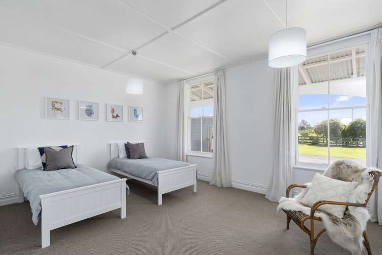 817 Egmont Road Hillsborough_12