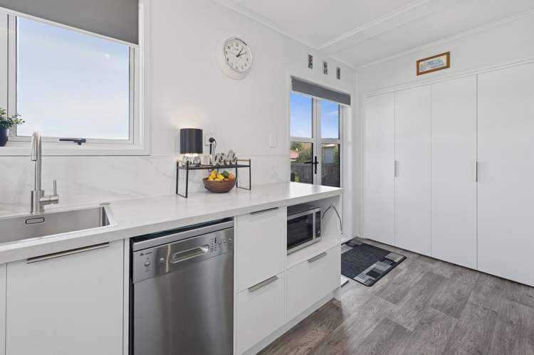 304 Clayton Road Pukehangi_7