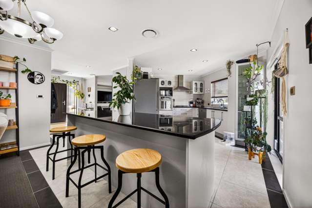 20B Puketitiro Street Glen Eden_4