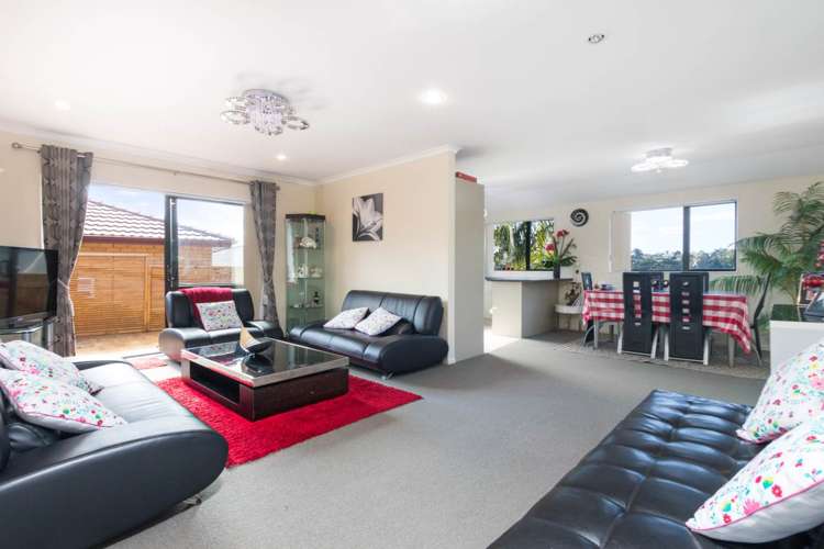 22 Exotic Place Massey_12