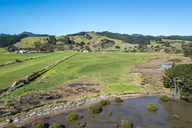 1733 Manaia Rd SH25_4