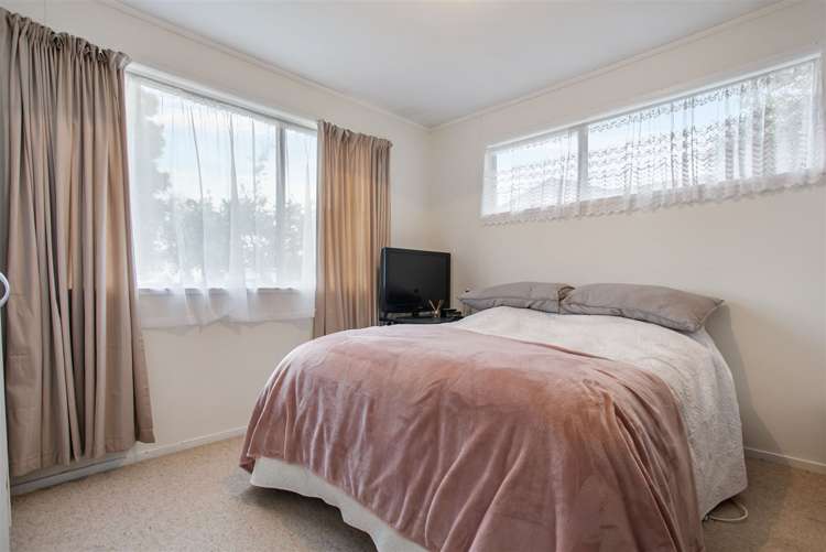 12 Crispian Place Manurewa_4