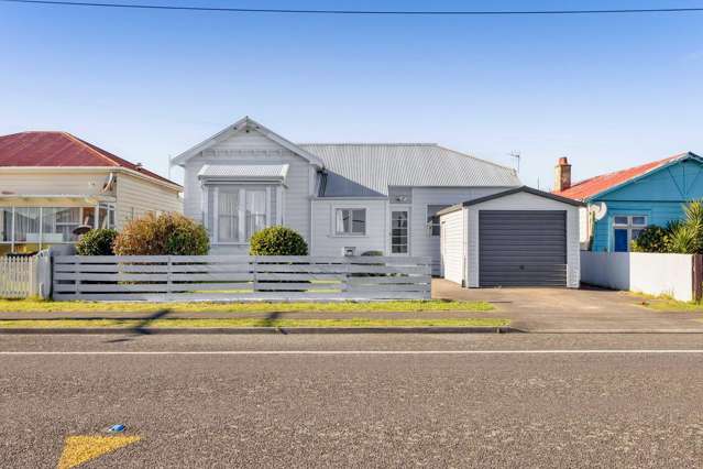 Charming Villa in Prime CBD Location