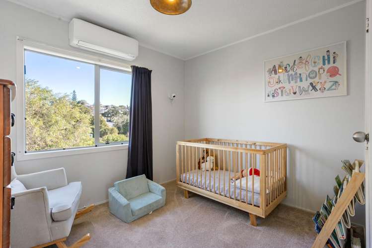 1/94 Chivalry Road Glenfield_12
