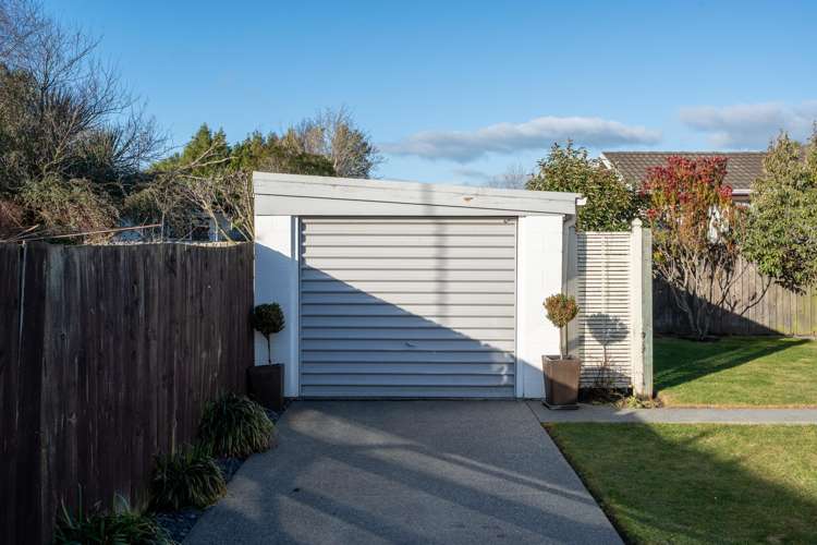 2/208 Grimseys Road Redwood_13