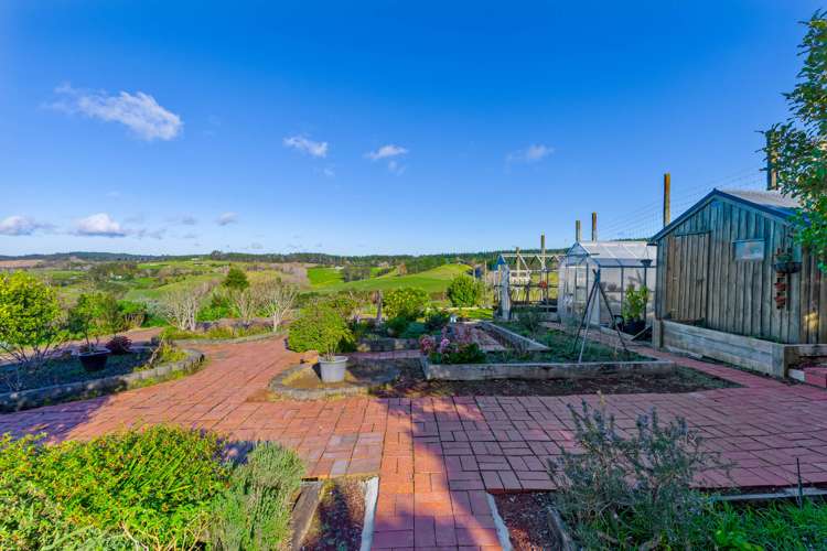 141 Valley Road Waitoki_25