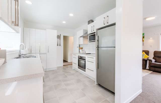 219 Woodlands Park Road Titirangi_3