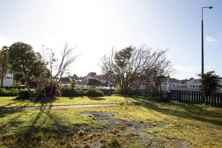 205 Stafford Street Hokitika_22