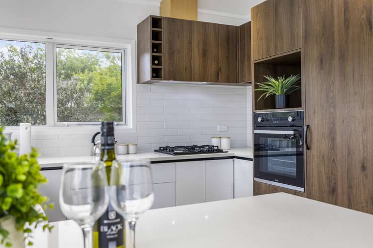 27 Caronia Crescent Lynfield_12