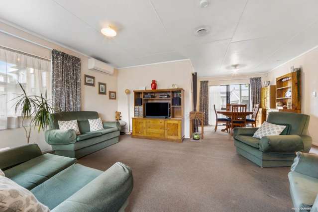 1/33 Newington Road Henderson_4