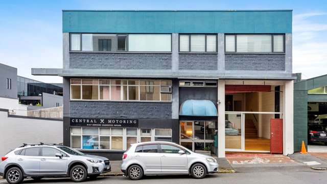 Blank canvas unit has options in Grey Lynn